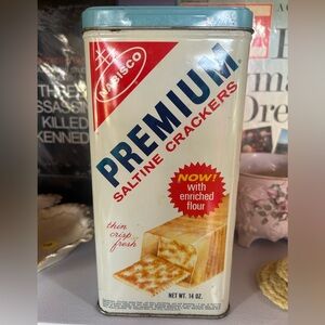 Nabisco Premium Saltine Crackers Tin